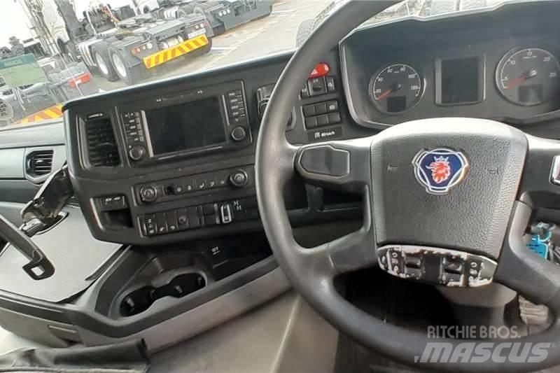 Scania G460 Andere Fahrzeuge