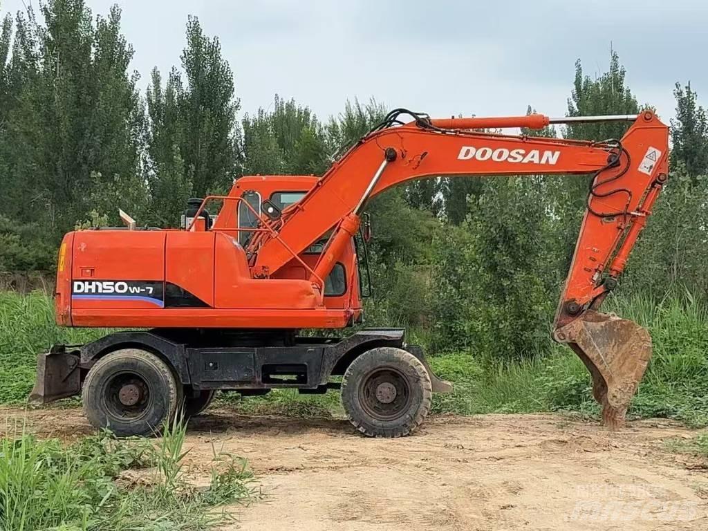 Doosan DH 150 W-7 Mobilbagger