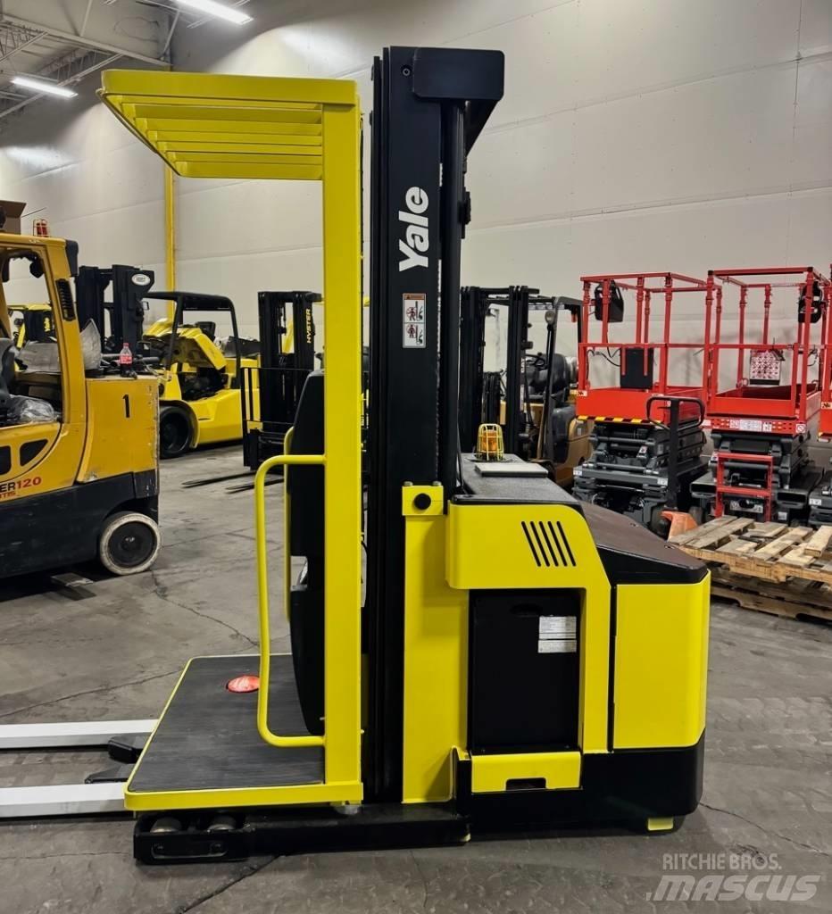 Yale OS030EF Mittelhub-Kommissionierer