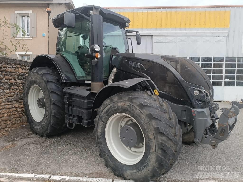 Valtra S 374 Traktoren