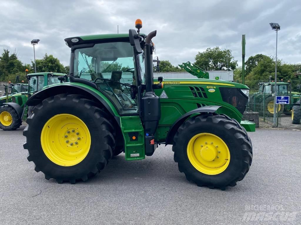John Deere 6135R Traktoren