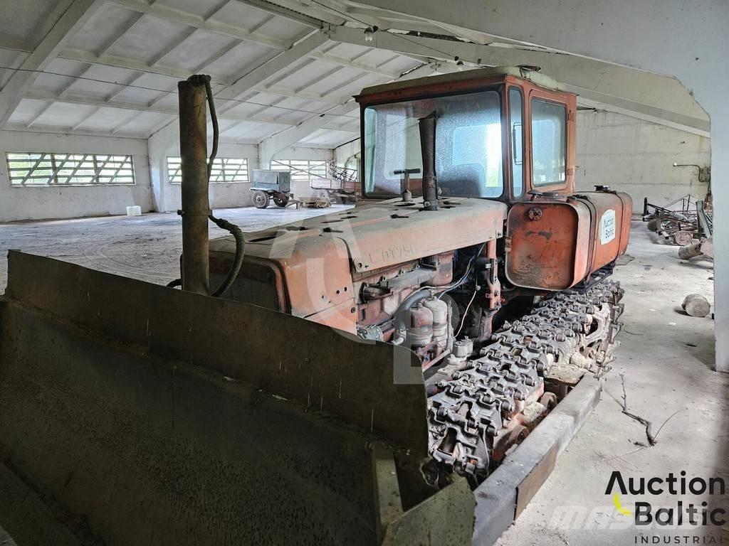  Onbekend DT-75 Bulldozer