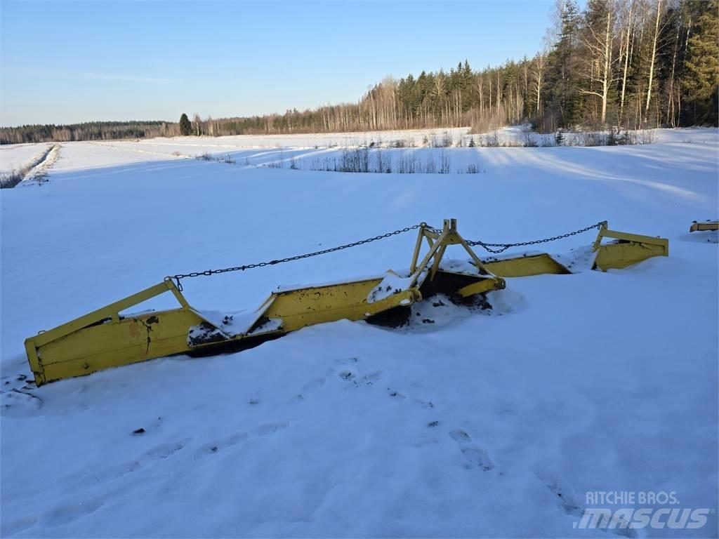  Veitsijyrsin Motoreggen / Rototiller