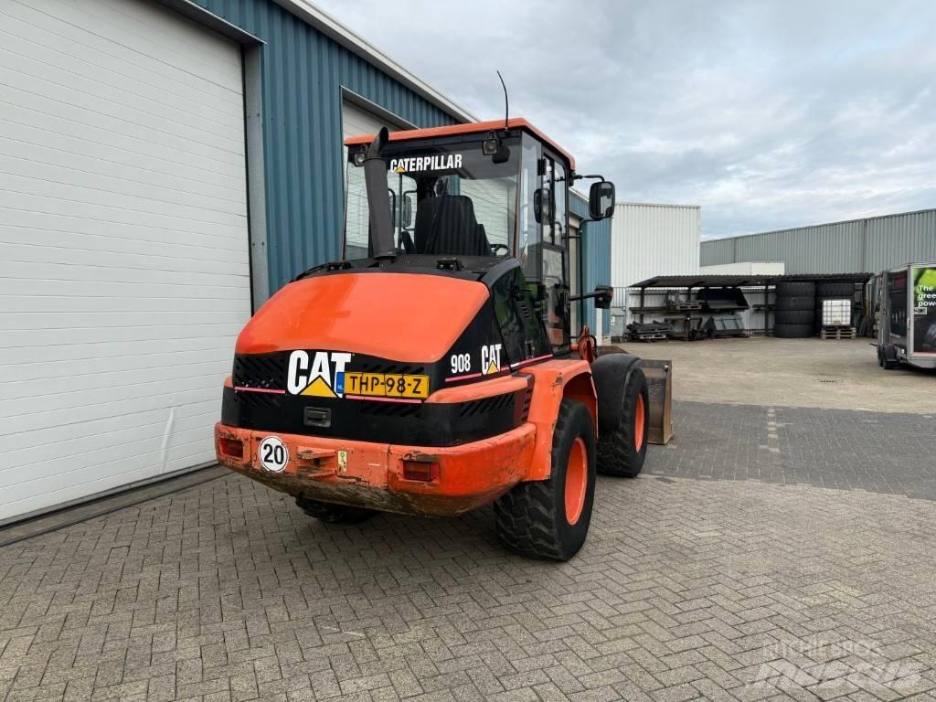 CAT 908 Radlader