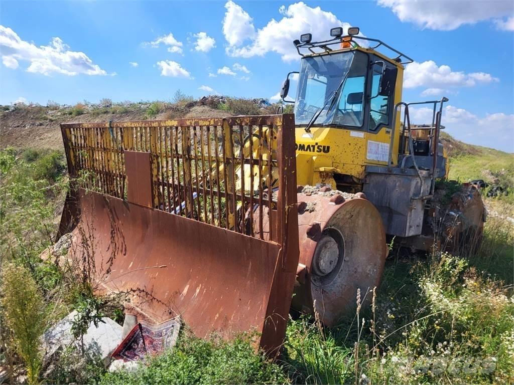 Komatsu WF 450T-3 Sonstige Baumaschinen