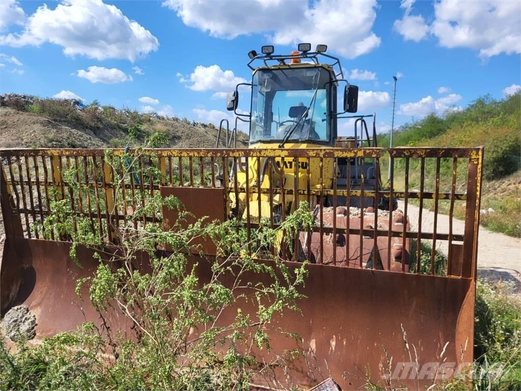 Komatsu WF 450T-3 Sonstige Baumaschinen