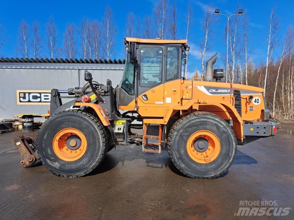 Doosan DL 220 Radlader