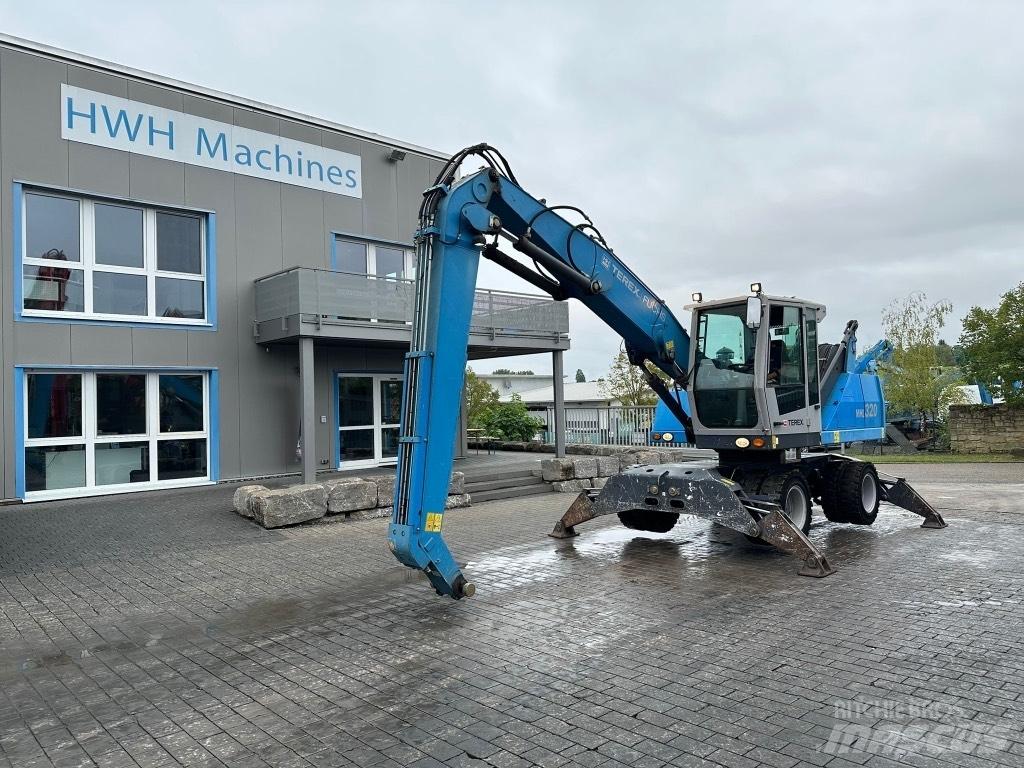 Fuchs MHL 320 D Materialumschlag