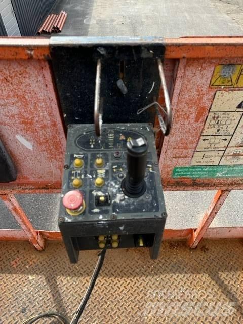 JLG M4069 Scheren-Arbeitsbühnen