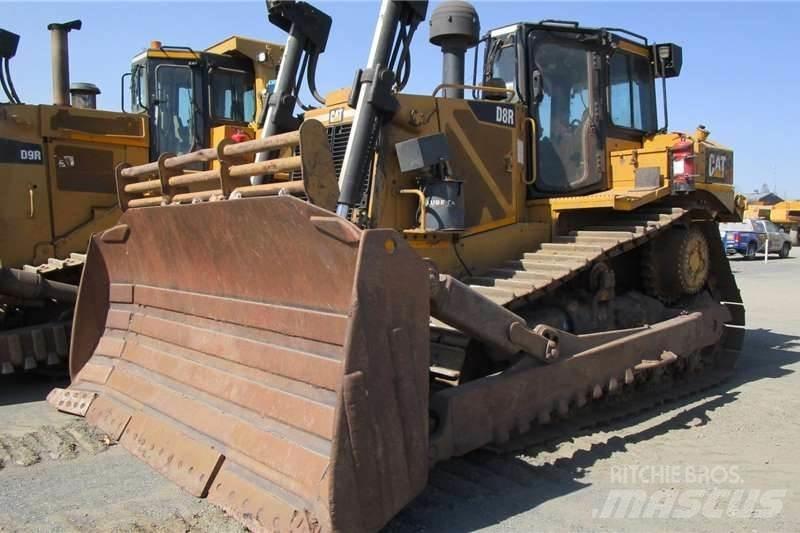 CAT D8R Bulldozer