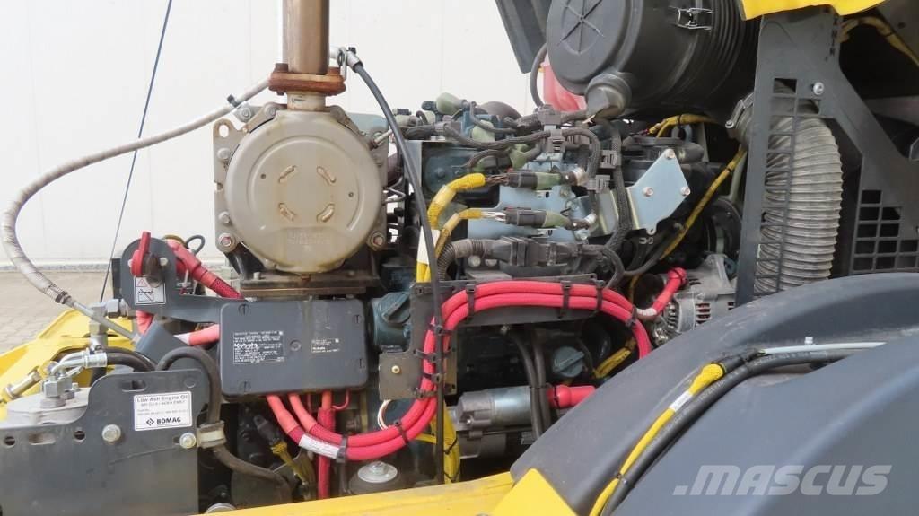 Bomag BW11 RH-5 Gummiradwalzen