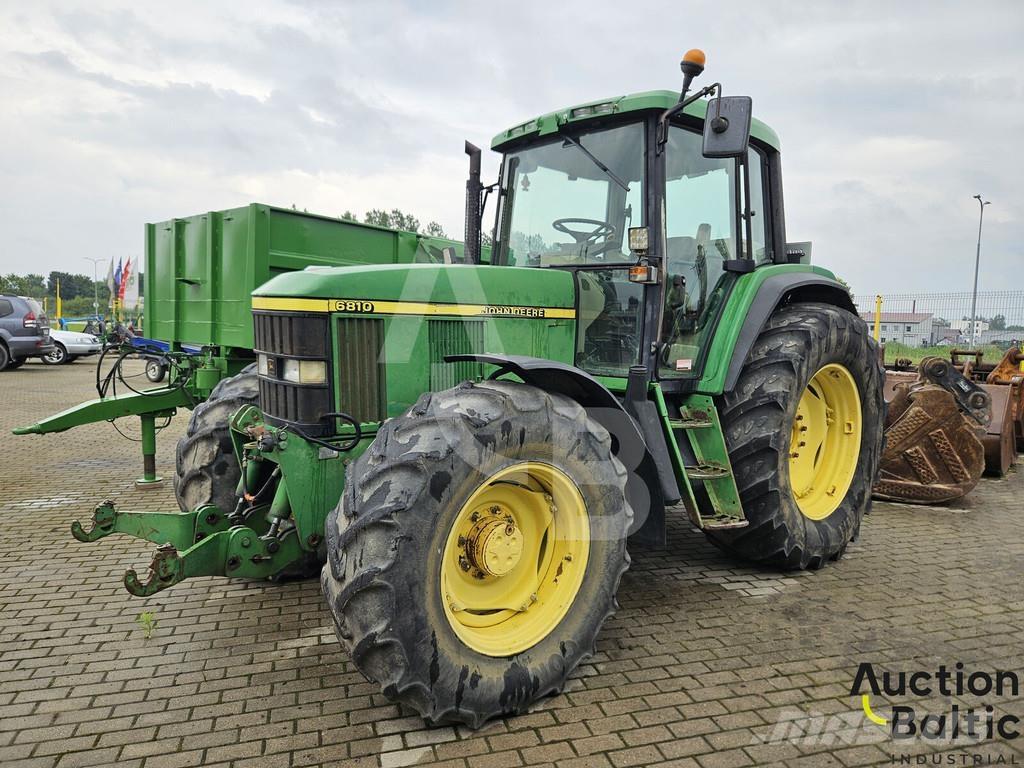 John Deere 6810 Traktoren