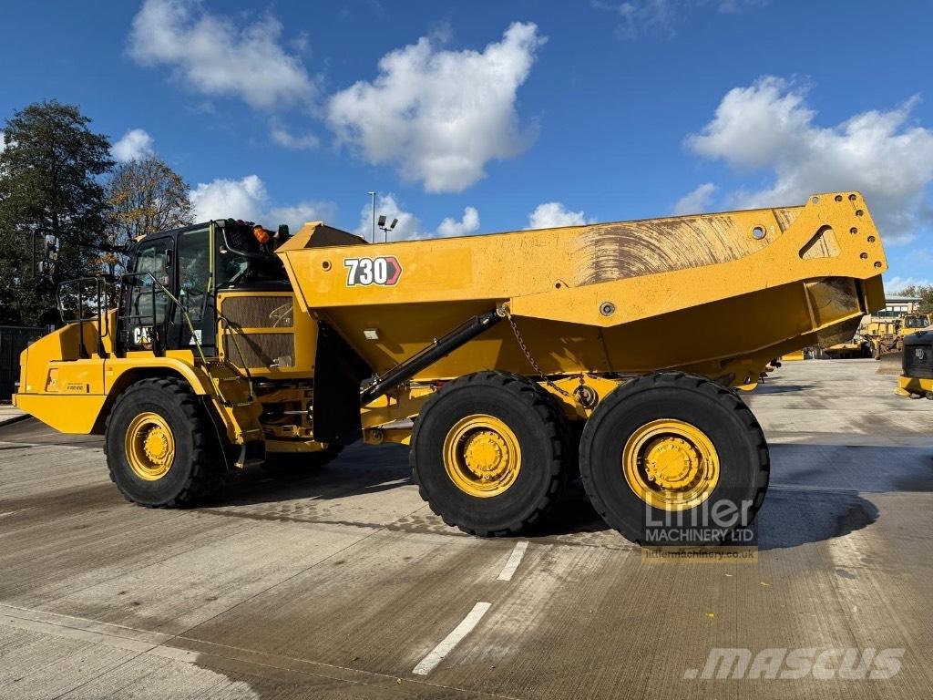 CAT 730 Dumper - Knickgelenk