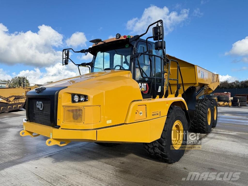 CAT 730 Dumper - Knickgelenk