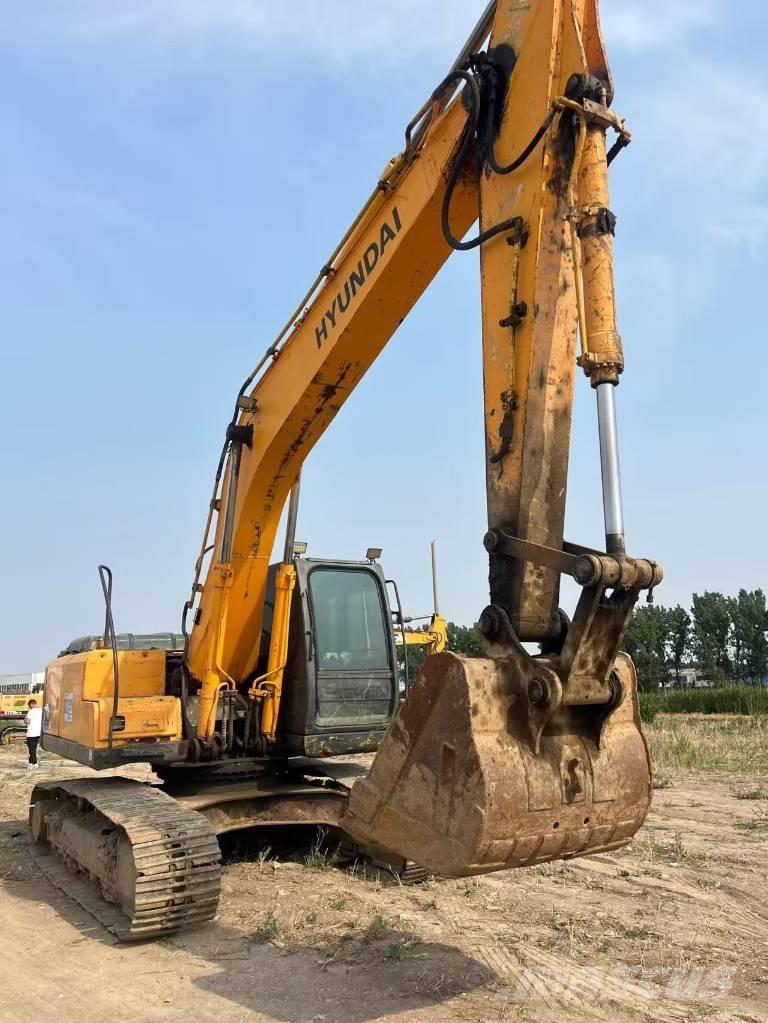Hyundai Robex 215-7 Raupenbagger