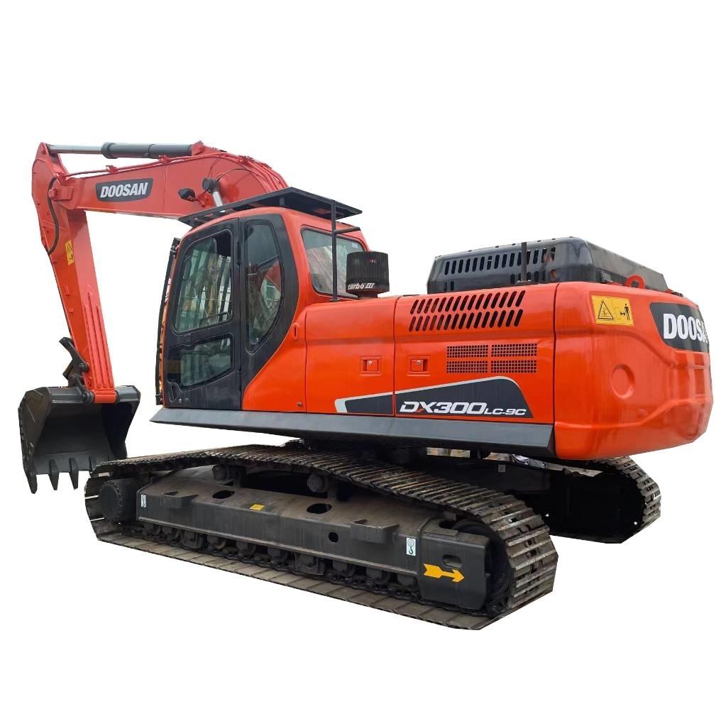 Doosan DX 300 LC Raupenbagger