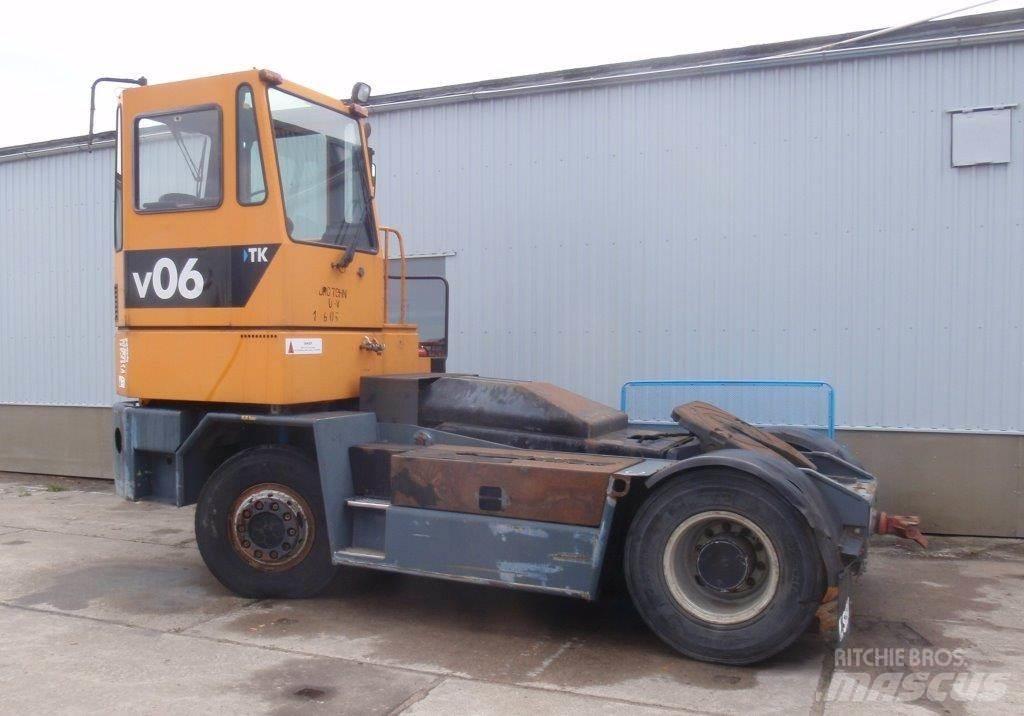 Sisu TRX 242 Terminalzugmaschinen