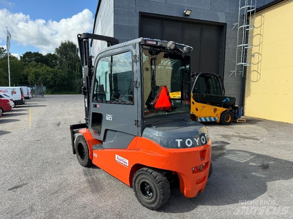 Toyota 8FBMT50 Elektrische heftrucks