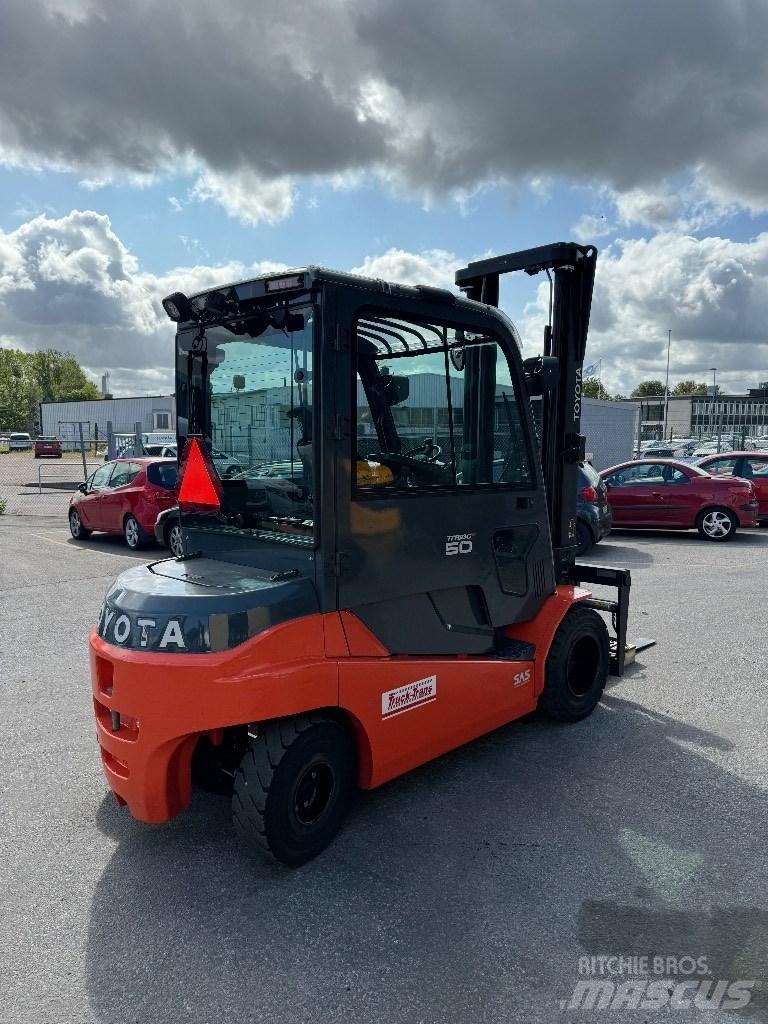 Toyota 8FBMT50 Elektrische heftrucks