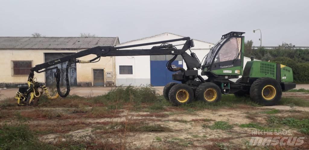 Timberjack 1070 Harvester