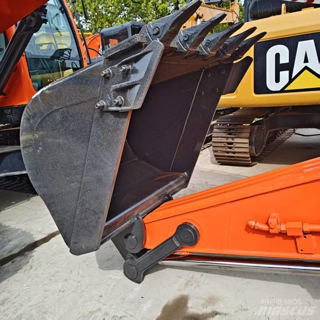 Doosan DX 225 Raupenbagger