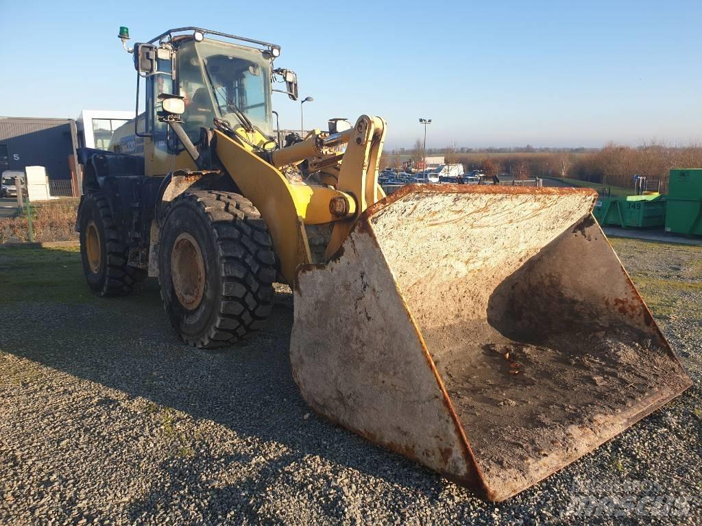 Komatsu WA320-8 Radlader