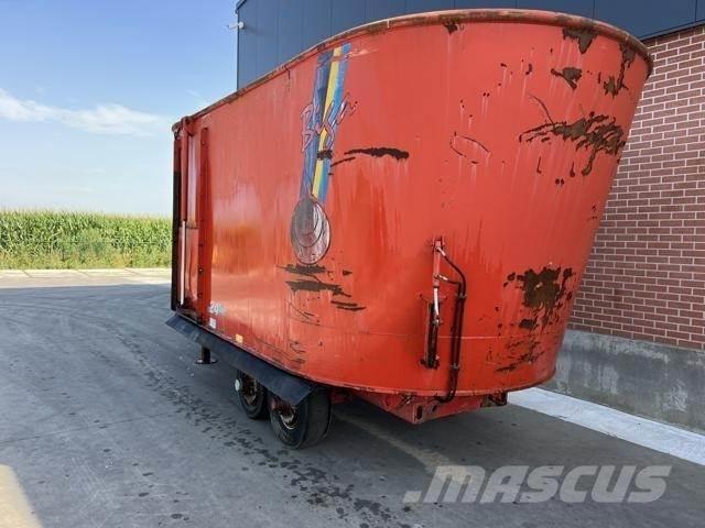 Peecon 24m³ Futtermischwagen