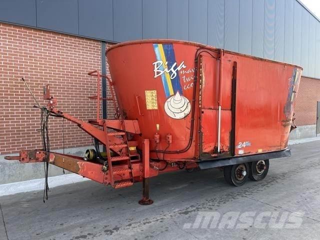Peecon 24m³ Futtermischwagen