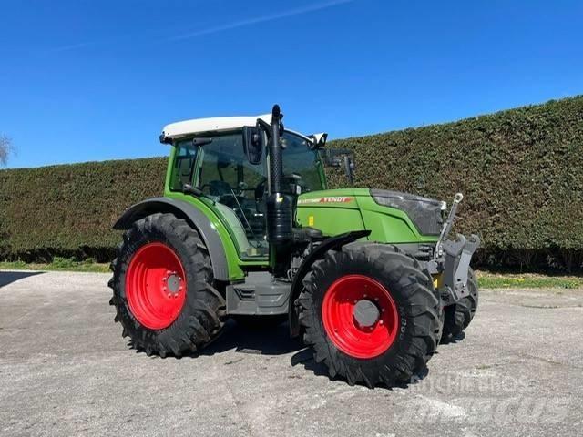 Fendt 211 S Traktoren
