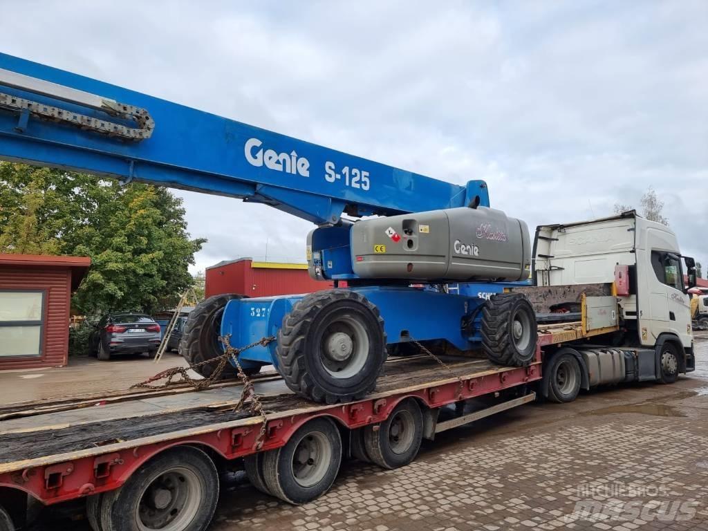 Genie S 125 Gelenkteleskoparbeitsbühnen