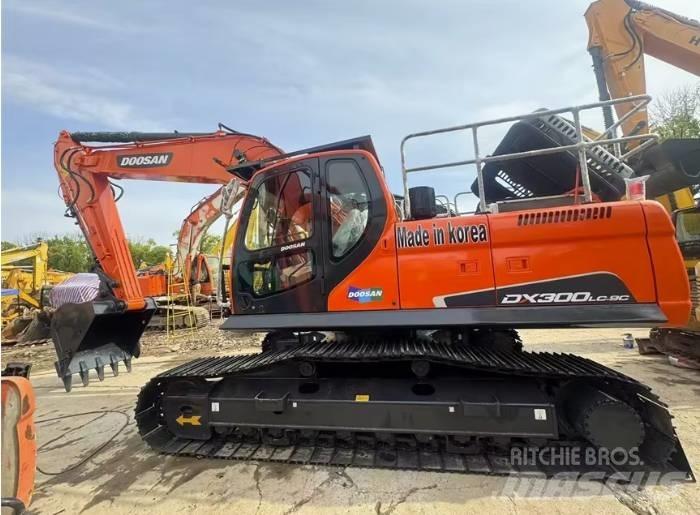 Doosan DX300LC-9C Raupenbagger