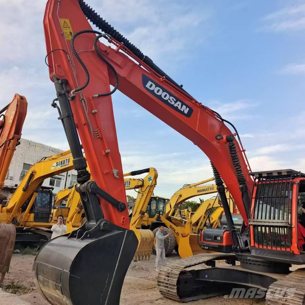 Doosan DX 300LC -9C Raupenbagger