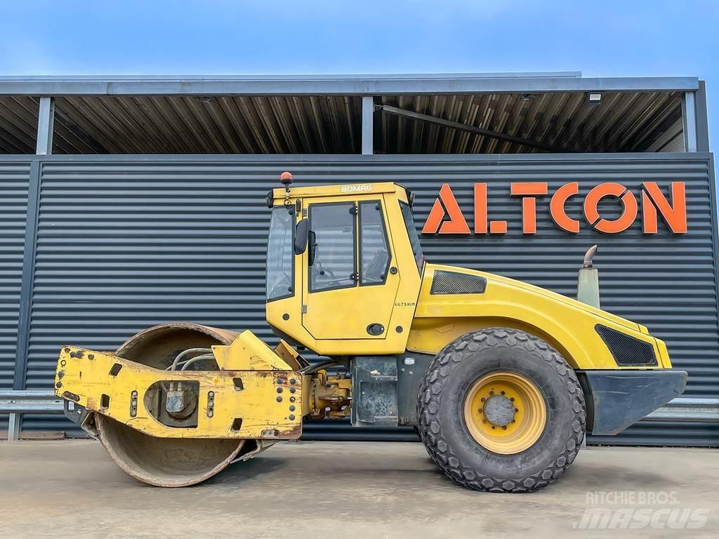 Bomag BW 213 DH-4 Walzenzüge