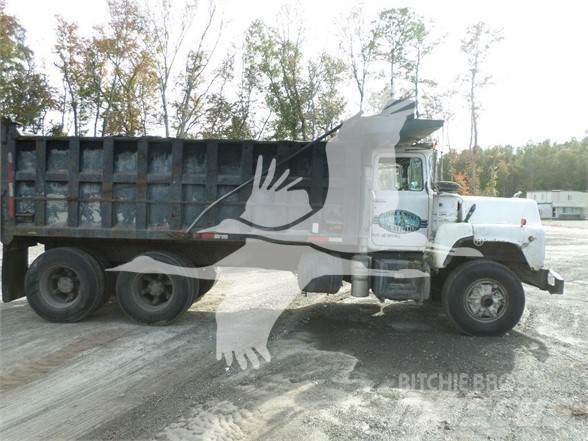 Mack DM600 Sonstige Baumaschinen