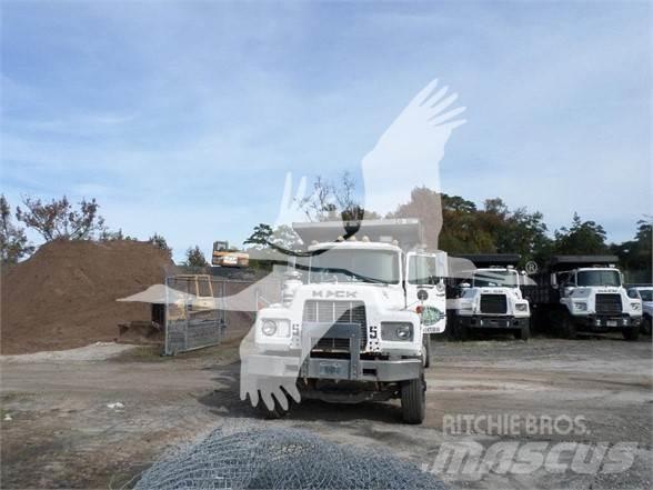 Mack DM600 Sonstige Baumaschinen