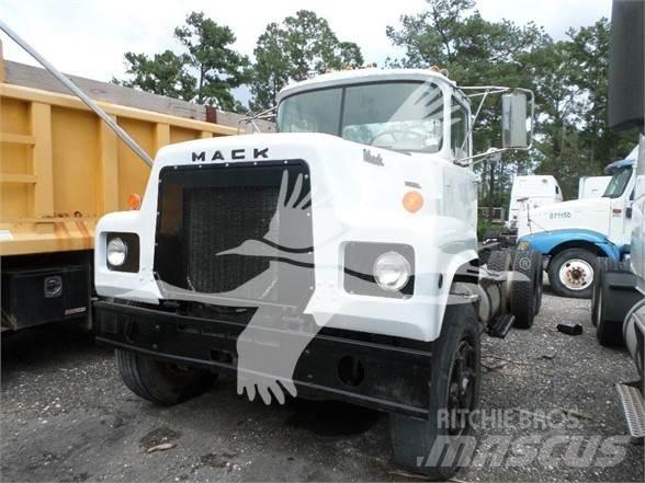 Mack R Sonstige Baumaschinen