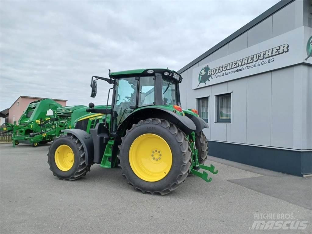 John Deere 6120M Traktoren