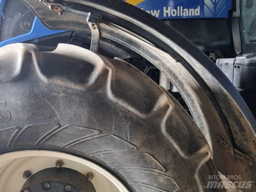 New Holland T 7060 Traktoren