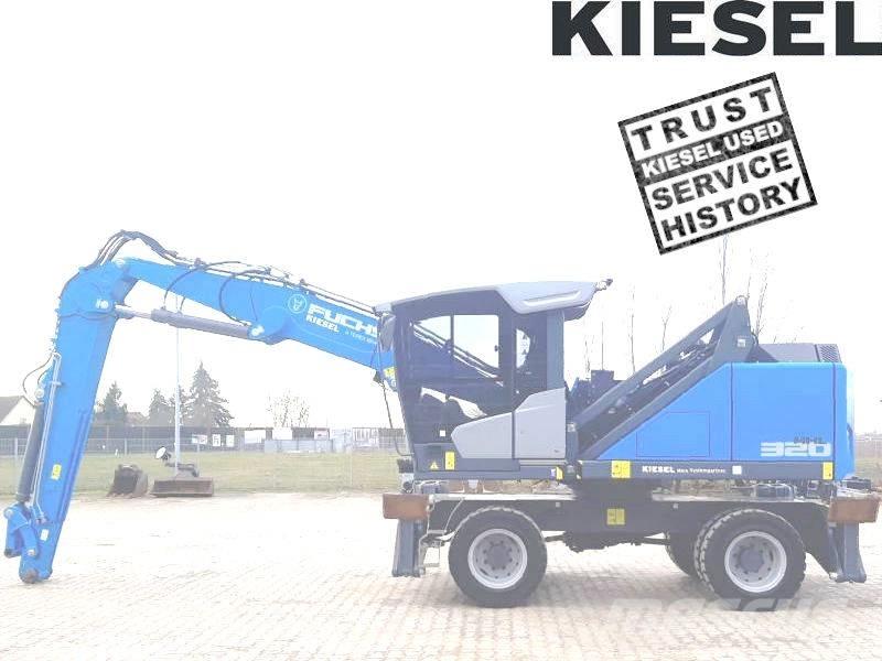 Fuchs MHL 320 F Materialumschlag