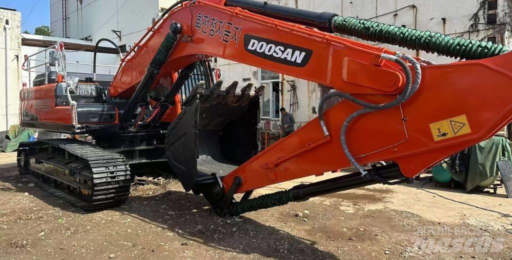 Doosan DX340 Raupenbagger