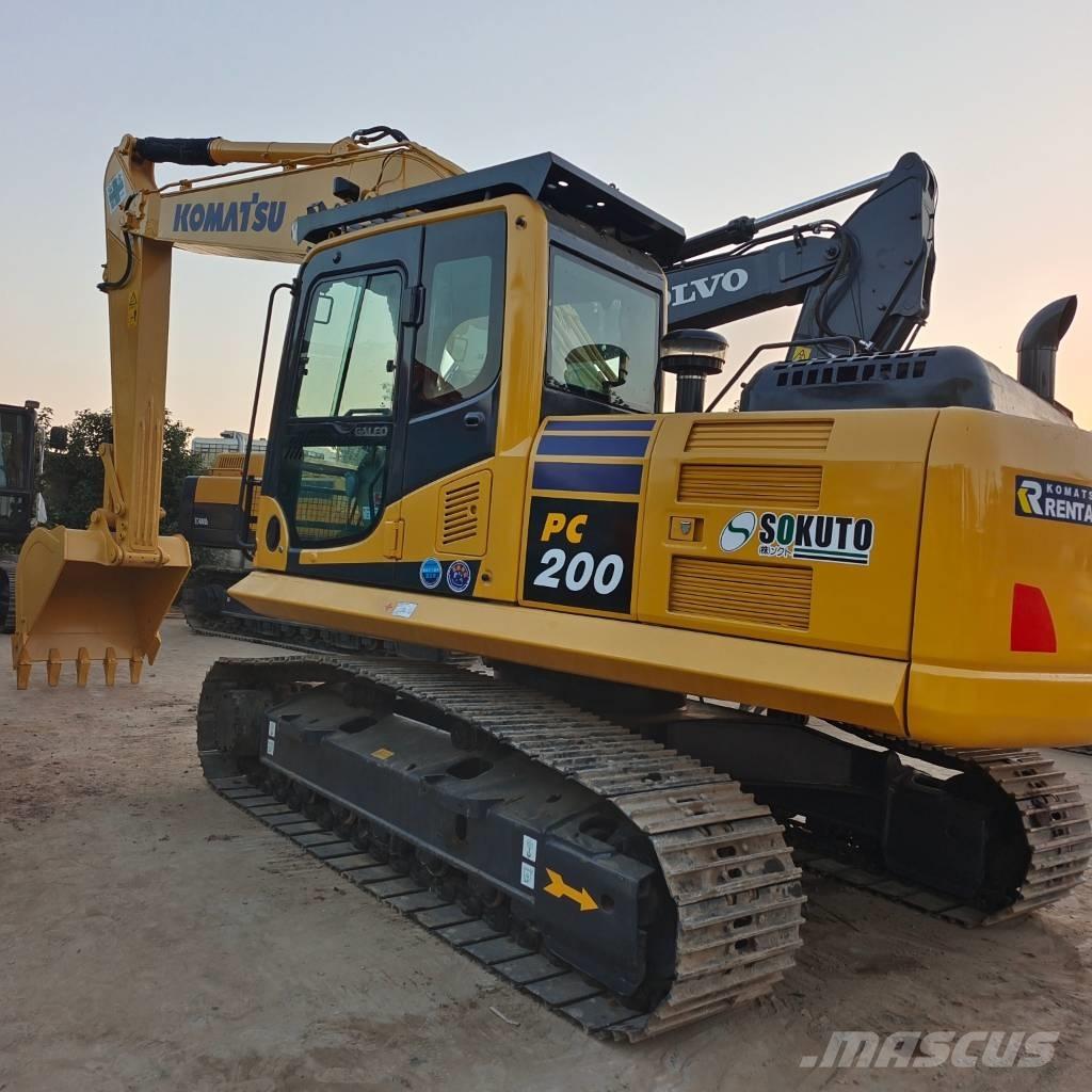 Komatsu PC 200-8 Raupenbagger