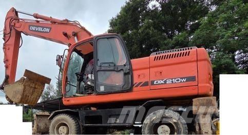 Doosan DX 210 W Mobilbagger