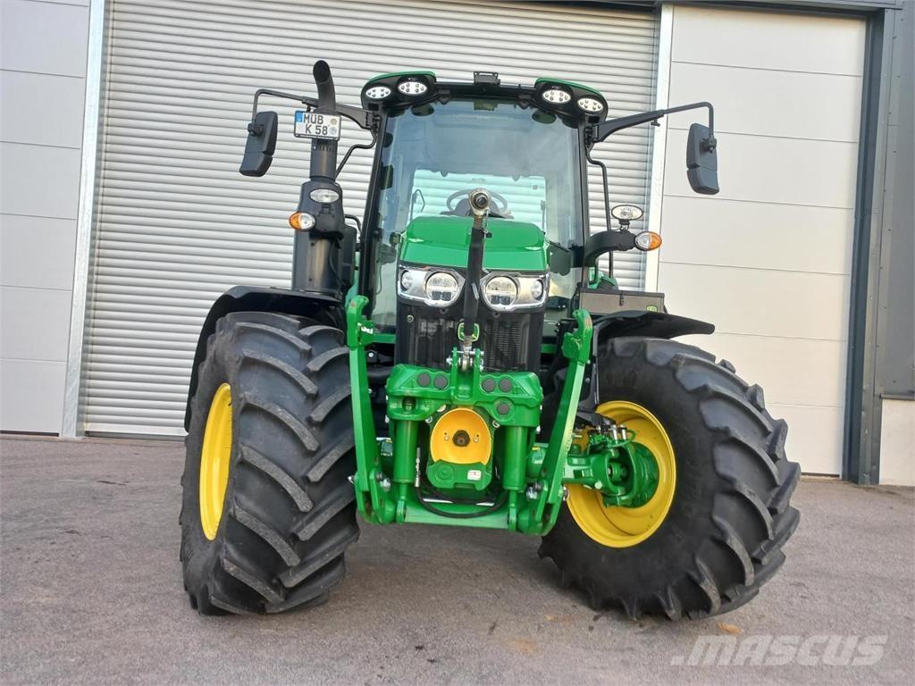 John Deere 6120M Traktoren