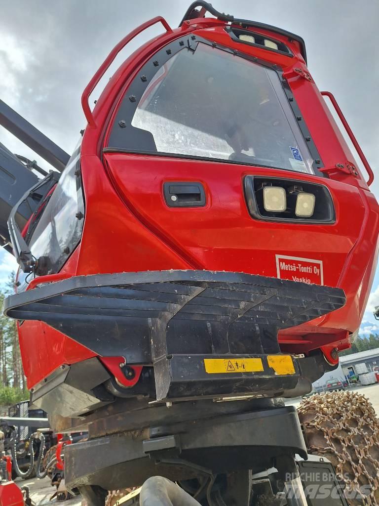 Komatsu 931 Harvester
