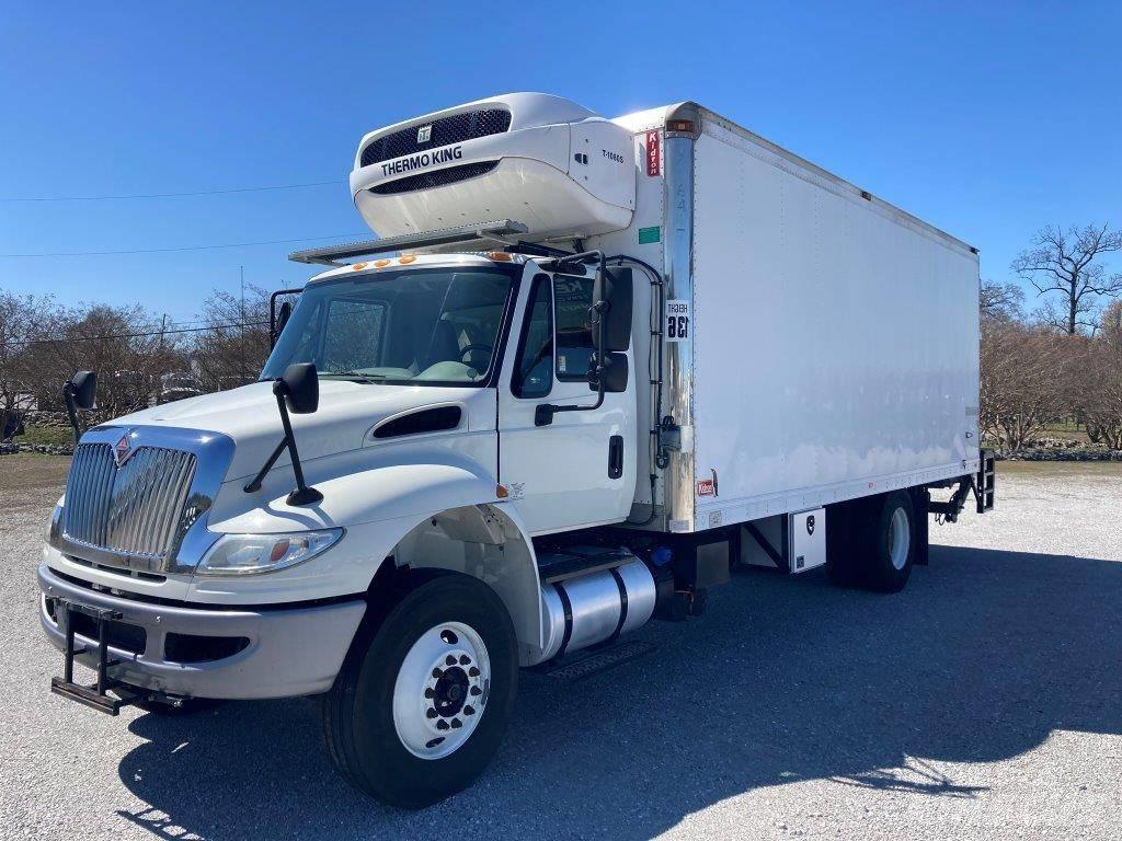 International 4300 Kofferaufbau