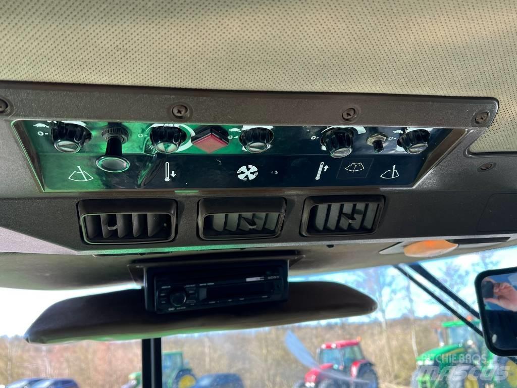 John Deere 4755 Traktoren