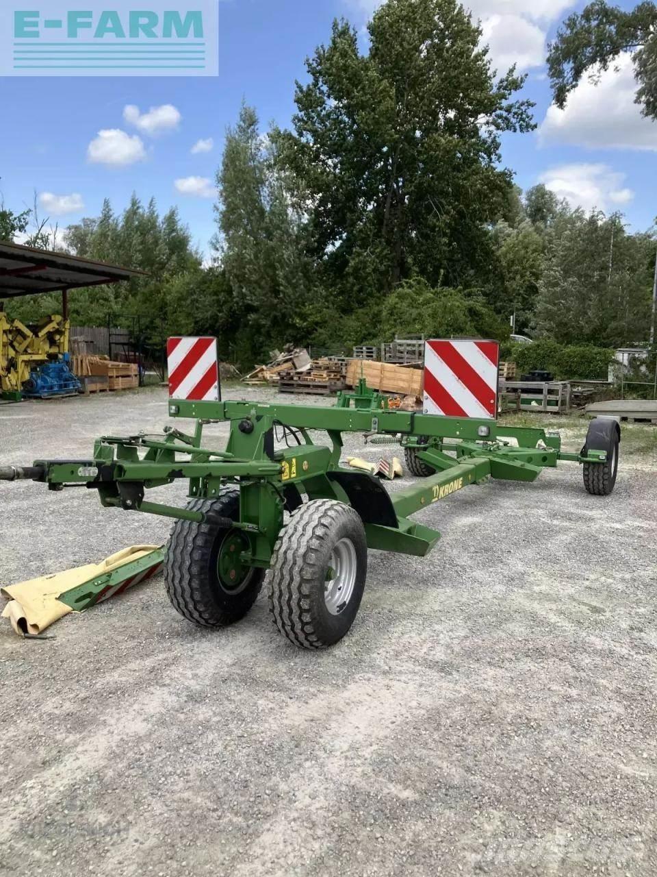 Krone big x 1100 Selbstfahrende Häcksler