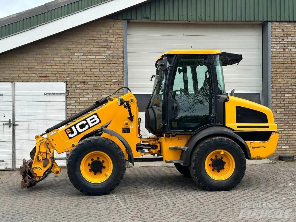 JCB TM220 SV A Teleskop-Radlader