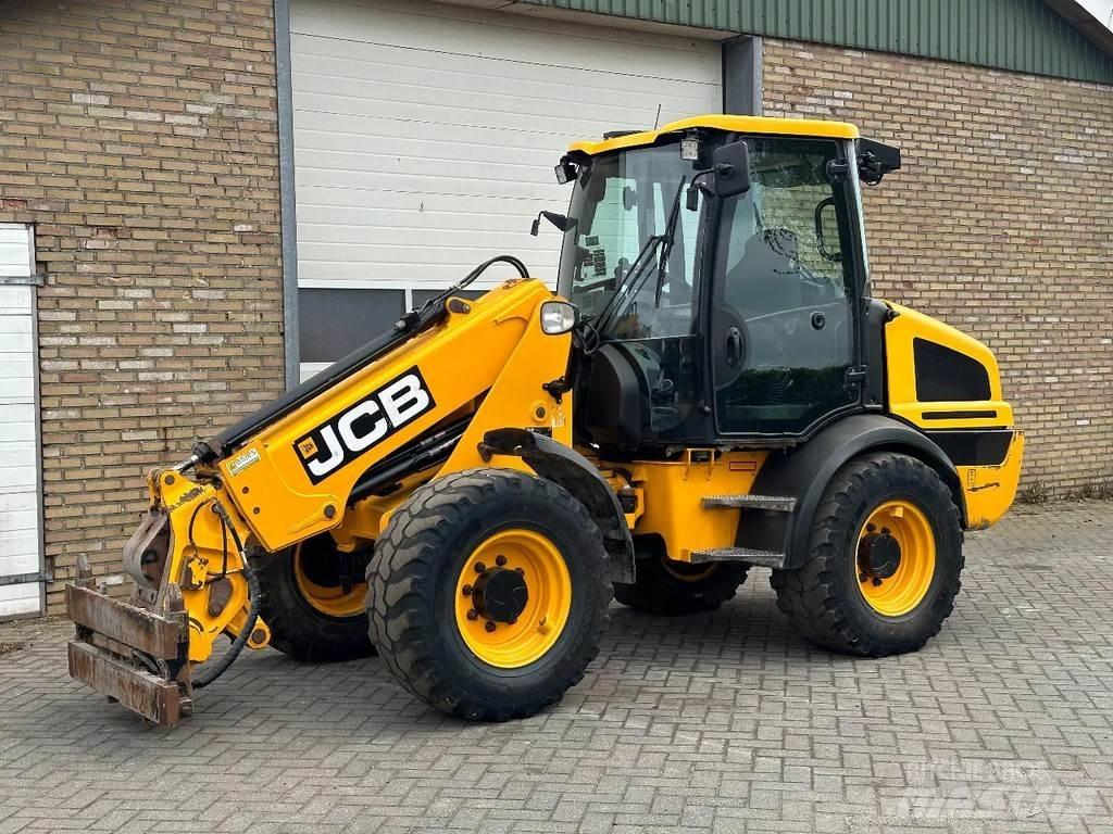 JCB TM220 SV A Teleskop-Radlader