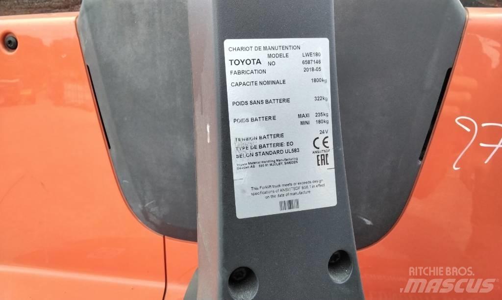 Toyota LWE180 Niedergabelstapler